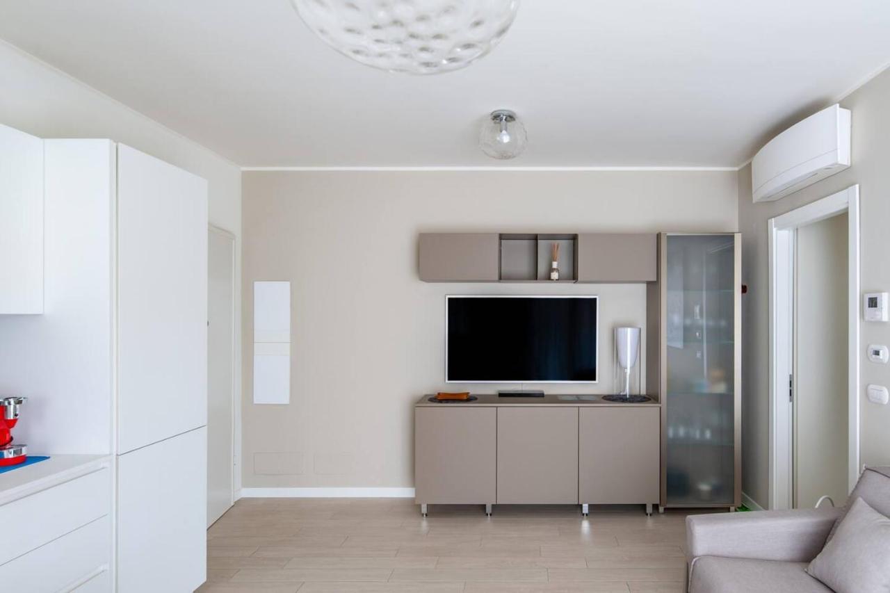 Easylife - Moderno Con Terrazzo In Paolo Sarpi * Milaan